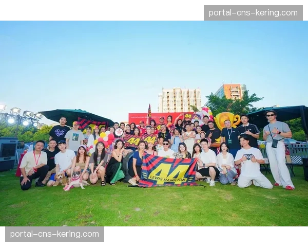 比利时经典赛期间发起“文明观赛”倡议，呼吁车迷勿过度推搡车手