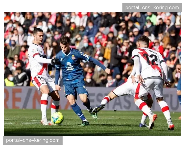 西甲射手榜:莱万多夫斯基打入18球,追平榜首多维·比克 西甲射手榜:莱万多夫斯基打入18球,追平榜首多维·比克