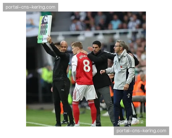 赛后通讯:复盘纽卡斯尔对阵布伦特福德,埃迪·豪的压迫体系在领先后如何调整 赛后通讯:复盘纽卡斯尔对阵布伦特福德,埃迪·豪的压迫体系在领先后如何调整