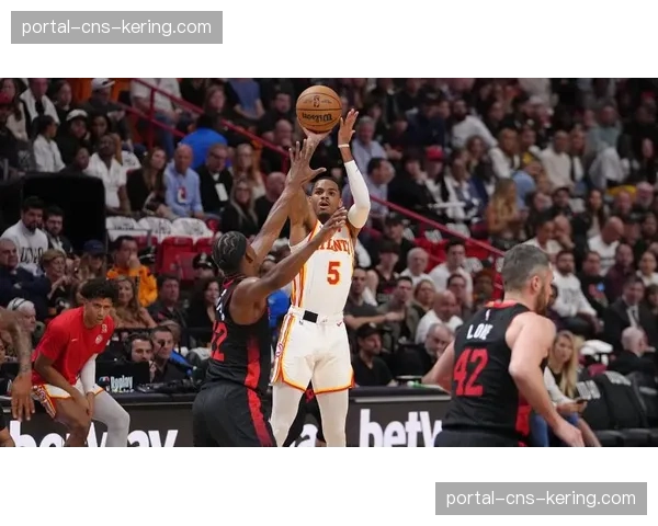 老鹰117-143惨败热火，特雷杨轮休下战略性放弃